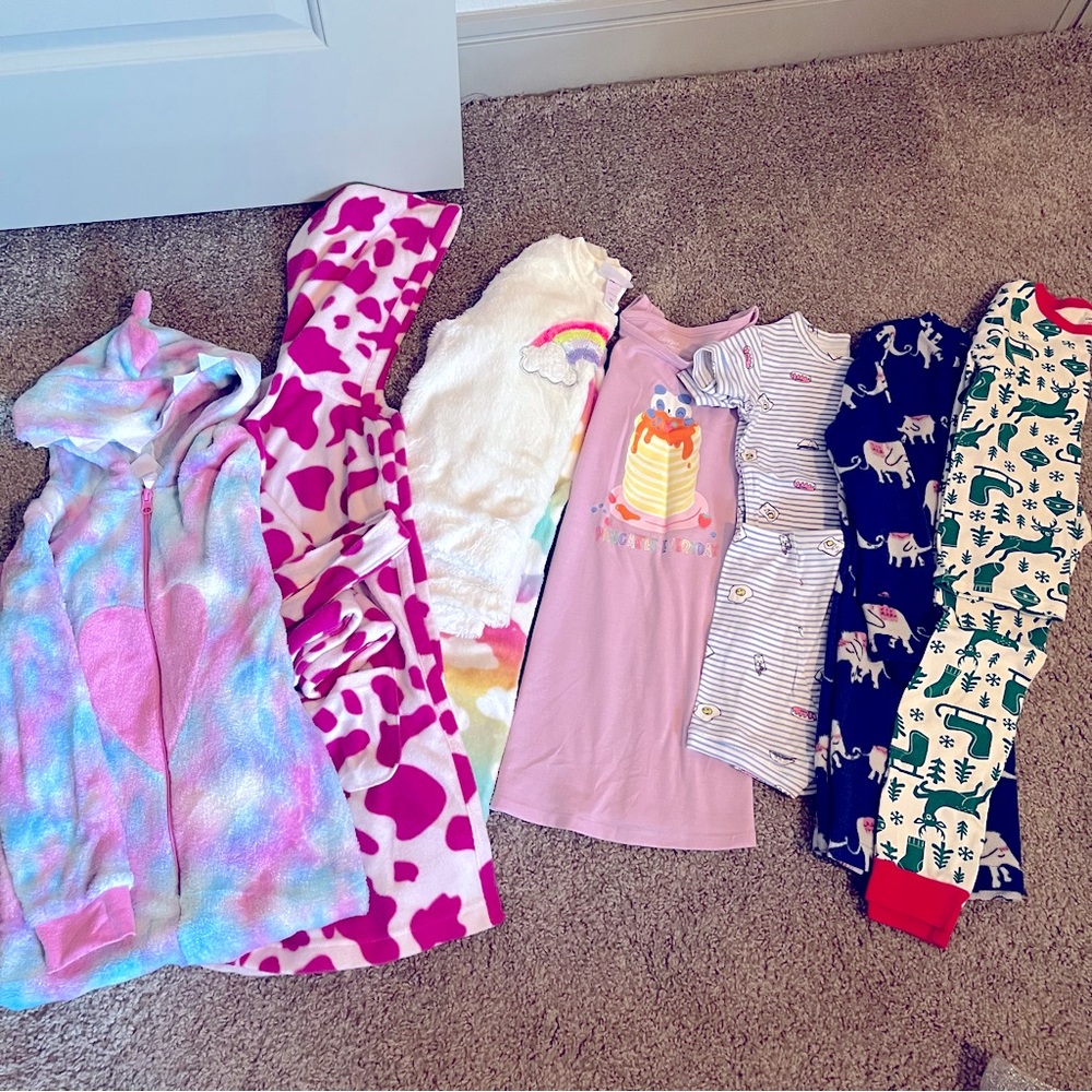 BUNDLE 8 Pajamas 1 Robe inc Gap, Old Navy, Nordstrom, Justice, Carter brands